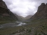 Tibet Kailash 08 Kora 15 View Up Lha Chu Valley I descended in about 10 minutes to the Chuku bridge and continued our trek up the east bank of the Lha Chu. After crossing the first hill above the Lha Chu, the valley continued to open up northward.